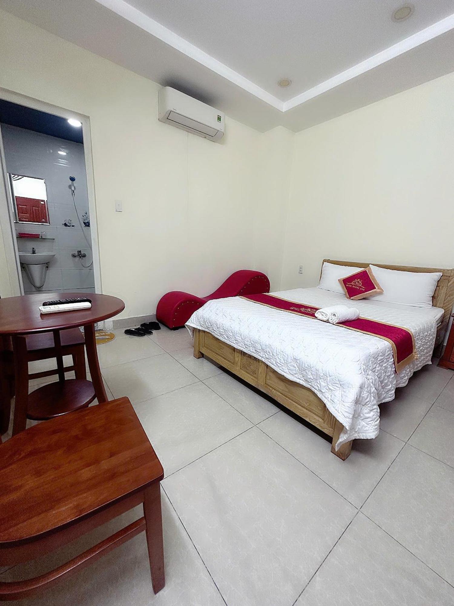 Khach San Hoang Anh Hotel *