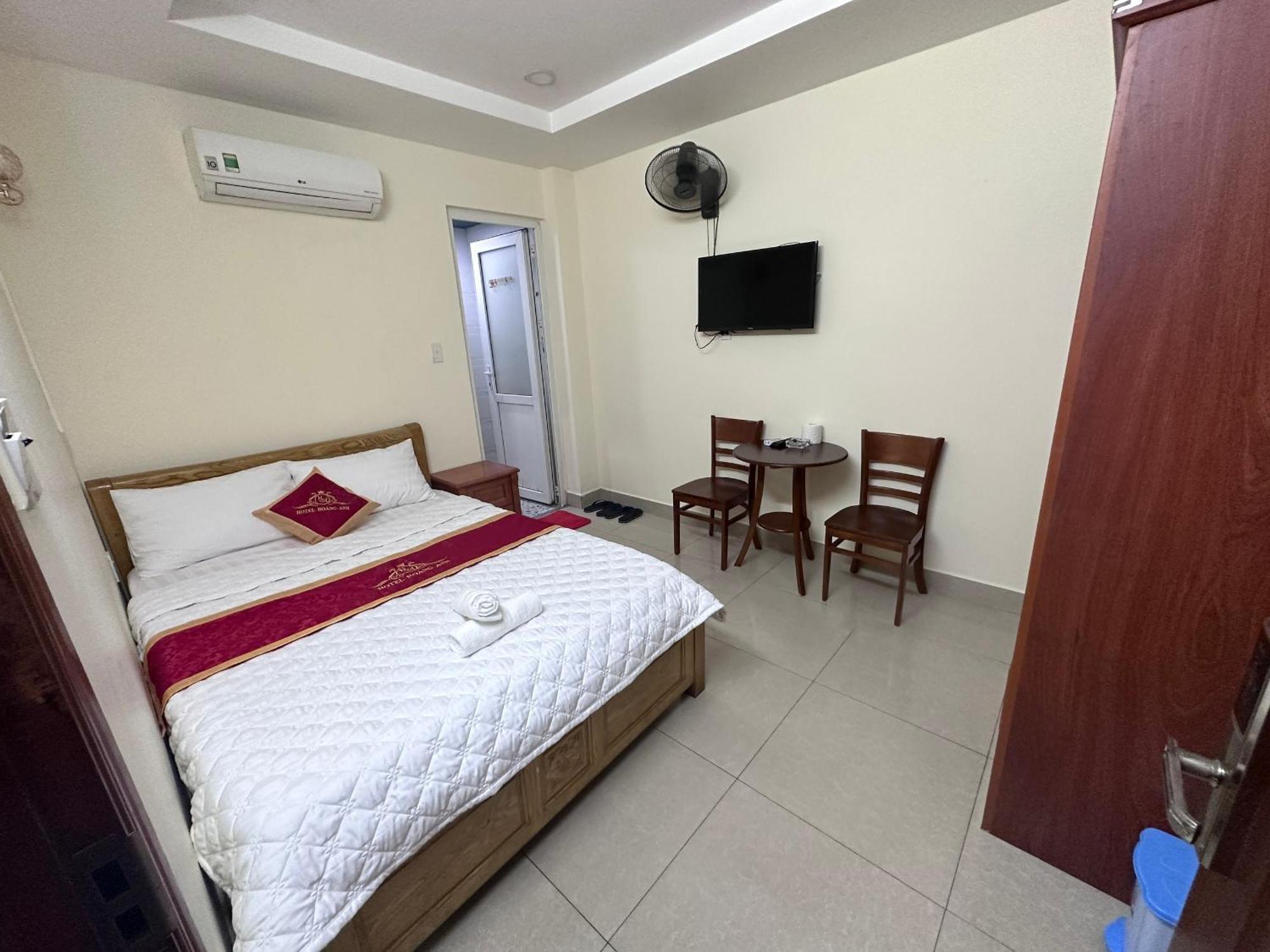 Khach San Hoang Anh Hotel *